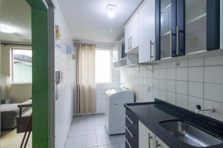 Apartamento à venda com 63m², 2 quartos e 1 vaga Apartamento à venda com 63m², 2 quartos e 1 vagaCozinha e Área de Serviço