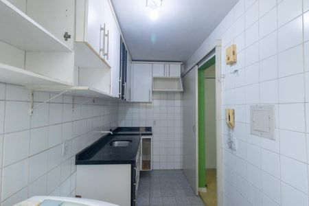 Apartamento à venda com 63m², 2 quartos e 1 vaga Apartamento à venda com 63m², 2 quartos e 1 vagaCozinha e Área de Serviço