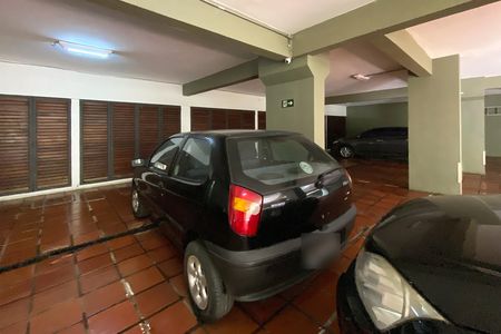 Apartamento à venda com 189m², 4 quartos e 2 vagas Apartamento à venda com 189m², 4 quartos e 2 vagasVaga 2