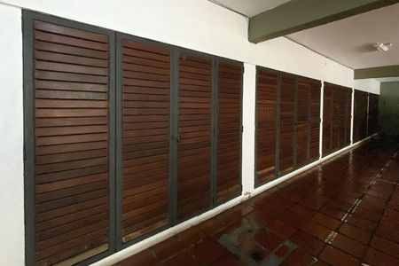 Apartamento à venda com 189m², 4 quartos e 2 vagas Apartamento à venda com 189m², 4 quartos e 2 vagasBox de Depósito