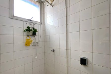Apartamento à venda com 189m², 4 quartos e 2 vagas Apartamento à venda com 189m², 4 quartos e 2 vagasBanheiro de serviço