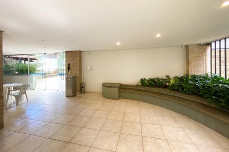Apartamento à venda com 189m², 4 quartos e 2 vagas Apartamento à venda com 189m², 4 quartos e 2 vagasÁrea comum