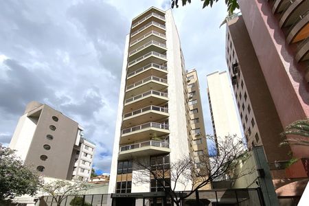Apartamento à venda com 189m², 4 quartos e 2 vagas Apartamento à venda com 189m², 4 quartos e 2 vagasFachada