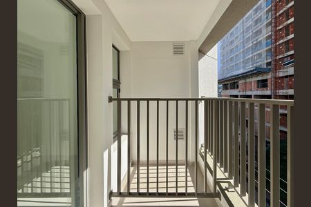 Studio à venda com 26m², 1 quarto e sem vaga Studio à venda com 26m², 1 quarto e sem vagaSacada