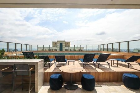 Apartamento à venda com 40m², 2 quartos e 1 vaga Apartamento à venda com 40m², 2 quartos e 1 vagaÁrea comum - Piscina