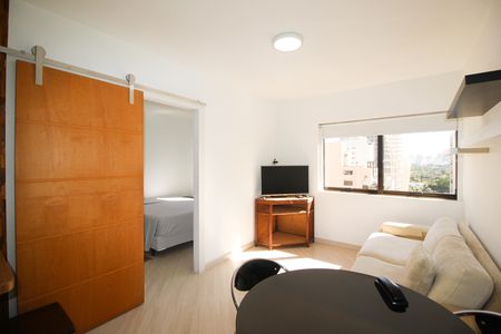 Sala de apartamento para alugar com 1 quarto, 32m² em Itaim Bibi, São Paulo