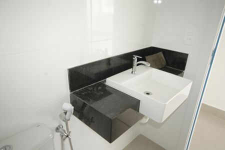 Apartamento para alugar com 74m², 3 quartos e 2 vagasbanheiro 1