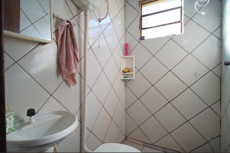 Banheiro de casa à venda com 2 quartos, 80m² em Campina, São Leopoldo