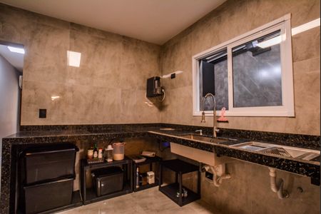 Apartamento à venda com 67m², 2 quartos e 2 vagasCozinha