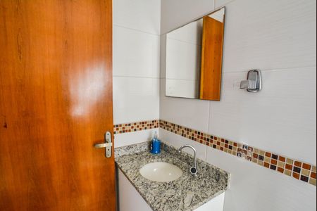 Apartamento à venda com 67m², 2 quartos e 2 vagasBanheiro da Suíte