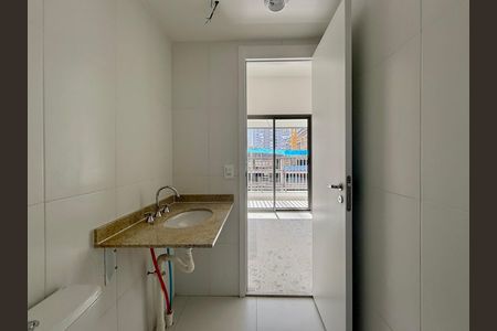 Studio à venda com 25m², 1 quarto e sem vaga Studio à venda com 25m², 1 quarto e sem vagaBanheiro