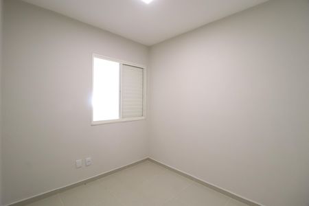 Casa de condomínio para alugar com 135m², 3 quartos e 3 vagasQuarto 2