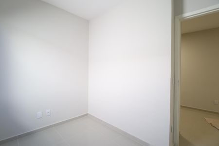 Quarto 3 de casa de condomínio para alugar com 3 quartos, 135m² em Aclimação, Uberlândia