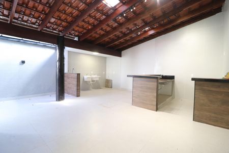 Casa de condomínio para alugar com 135m², 3 quartos e 3 vagasVaranda - Cozinha