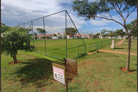 Casa de condomínio para alugar com 135m², 3 quartos e 3 vagas Casa de condomínio para alugar com 135m², 3 quartos e 3 vagasQuadra Esportiva