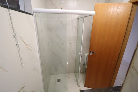 Banheiro Social de casa de condomínio para alugar com 3 quartos, 135m² em Aclimação, Uberlândia
