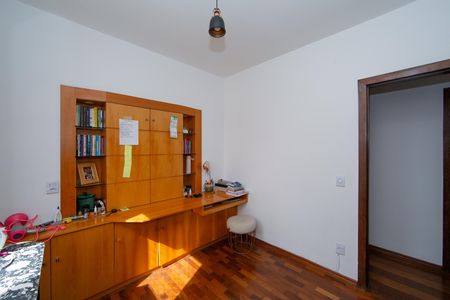 Apartamento para alugar com 85m², 2 quartos e 1 vaga Apartamento para alugar com 85m², 2 quartos e 1 vagaQUARTO1