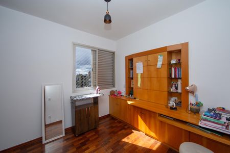 Apartamento para alugar com 85m², 2 quartos e 1 vaga Apartamento para alugar com 85m², 2 quartos e 1 vagaQUARTO1