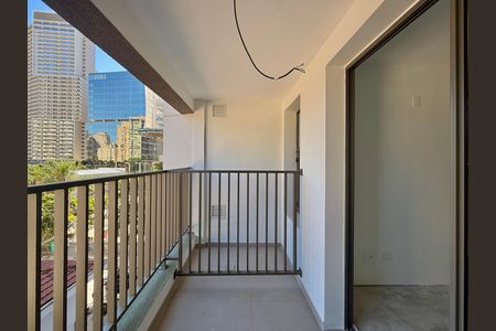 Studio à venda com 26m², 1 quarto e sem vaga Studio à venda com 26m², 1 quarto e sem vagaSacada