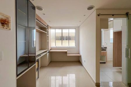 Sala de apartamento para alugar com 2 quartos, 60m² em Manacás, Belo Horizonte