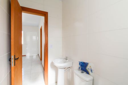 Banheiro de casa de condomínio para alugar com 2 quartos, 50m² em Parque Espirito Santo, Cachoeirinha