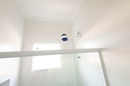 Banheiro de kitnet/studio para alugar com 1 quarto, 24m² em Jardim Satélite, São José dos Campos