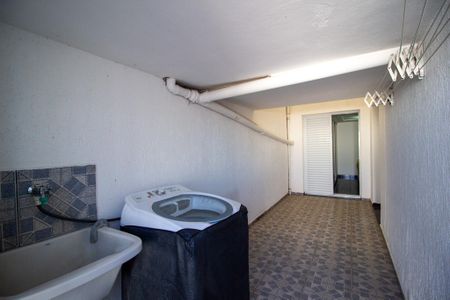 Casa para alugar com 142m², 3 quartos e 2 vagas Casa para alugar com 142m², 3 quartos e 2 vagasÁrea de Serviço