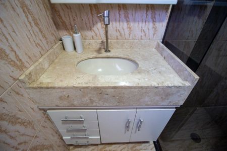 Banheiro de casa para alugar com 3 quartos, 142m² em Vila Santana, Sorocaba