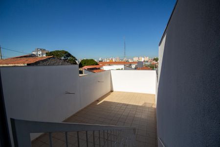 Casa para alugar com 142m², 3 quartos e 2 vagas Casa para alugar com 142m², 3 quartos e 2 vagasQuintal