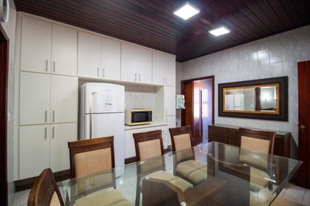 Casa para alugar com 142m², 3 quartos e 2 vagas Casa para alugar com 142m², 3 quartos e 2 vagasCozinha