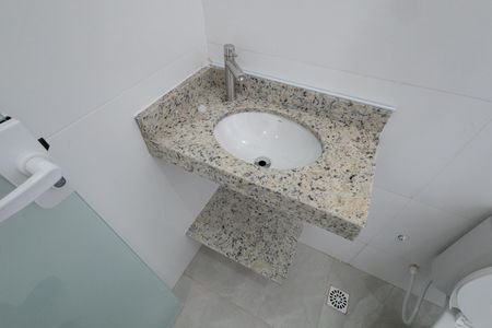 Banheiro de kitnet/studio para alugar com 1 quarto, 24m² em Jardim Satélite, São José dos Campos
