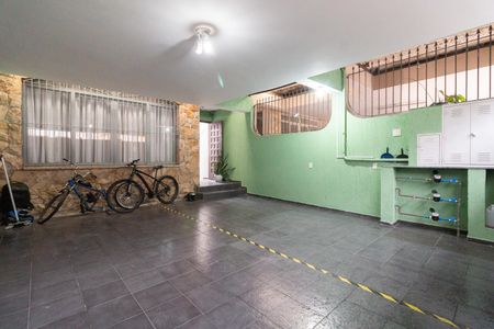 Garagem de casa à venda com 9 quartos, 170m² em Vila Sao Luis, São Paulo