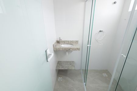 Banheiro de kitnet/studio para alugar com 1 quarto, 23m² em Jardim Satélite, São José dos Campos