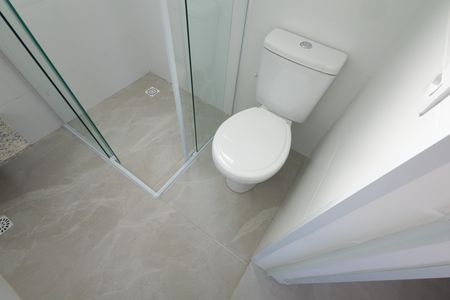 Banheiro de kitnet/studio para alugar com 1 quarto, 23m² em Jardim Satélite, São José dos Campos