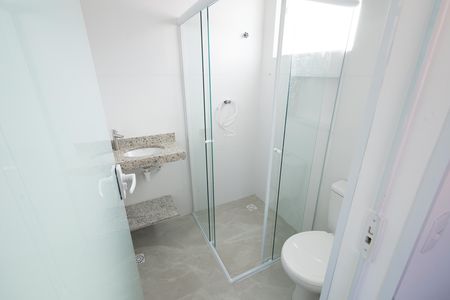 Banheiro de kitnet/studio para alugar com 1 quarto, 23m² em Jardim Satélite, São José dos Campos