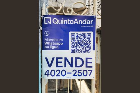 Casa de condomínio à venda com 145m², 5 quartos e sem vaga Casa de condomínio à venda com 145m², 5 quartos e sem vagaPlaca