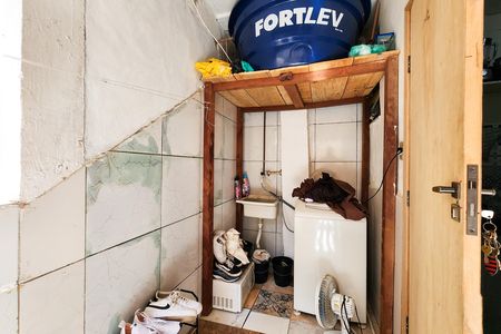 Casa de condomínio à venda com 145m², 5 quartos e sem vaga Casa de condomínio à venda com 145m², 5 quartos e sem vagaÁrea de Serviço - Casa 5
