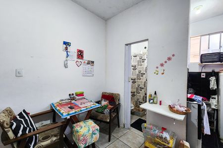 Casa de condomínio à venda com 145m², 5 quartos e sem vaga Casa de condomínio à venda com 145m², 5 quartos e sem vagaSala - Casa 2