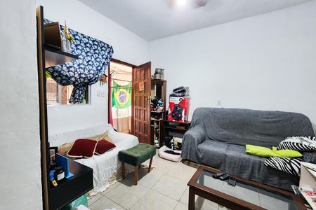 Casa de condomínio à venda com 145m², 5 quartos e sem vaga Casa de condomínio à venda com 145m², 5 quartos e sem vagaSala - Casa 3