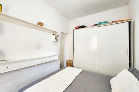 Casa de condomínio à venda com 145m², 5 quartos e sem vaga Casa de condomínio à venda com 145m², 5 quartos e sem vagaQuarto - Casa 5