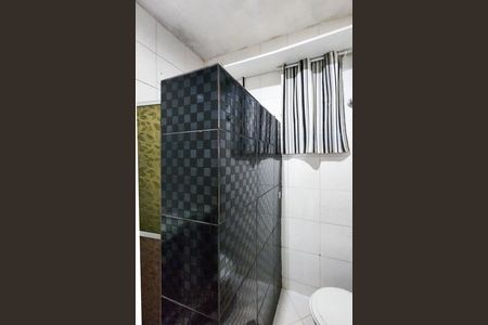 Casa de condomínio à venda com 145m², 5 quartos e sem vaga Casa de condomínio à venda com 145m², 5 quartos e sem vagaBanheiro social - Casa 3
