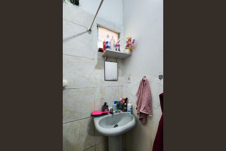 Casa de condomínio à venda com 145m², 5 quartos e sem vaga Casa de condomínio à venda com 145m², 5 quartos e sem vagaBanheiro social - Casa 2