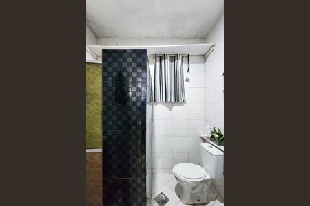 Casa de condomínio à venda com 145m², 5 quartos e sem vaga Casa de condomínio à venda com 145m², 5 quartos e sem vagaBanheiro social - Casa 3