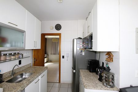 Apartamento à venda com 140m², 3 quartos e 2 vagasCozinha
