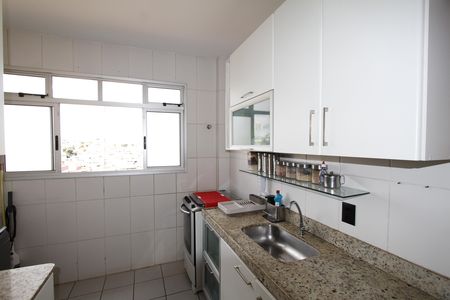 Cozinha de apartamento à venda com 3 quartos, 140m² em Monsenhor Messias, Belo Horizonte
