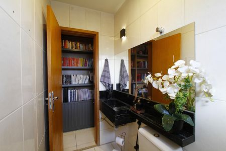 Apartamento à venda com 140m², 3 quartos e 2 vagasBanheiro 3