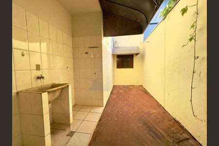 Área externa de casa para alugar com 2 quartos, 70m² em Jardim do Sol, Campinas