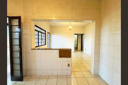 Sala de casa para alugar com 2 quartos, 70m² em Jardim do Sol, Campinas