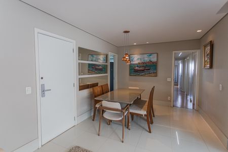 Sala de apartamento para alugar com 3 quartos, 103m² em Santo Agostinho, Belo Horizonte