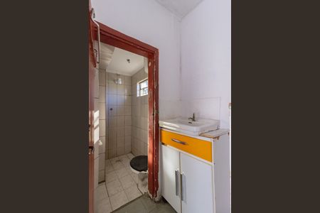 Casa para alugar com 50m², 1 quarto e sem vaga Casa para alugar com 50m², 1 quarto e sem vagaBanheiro